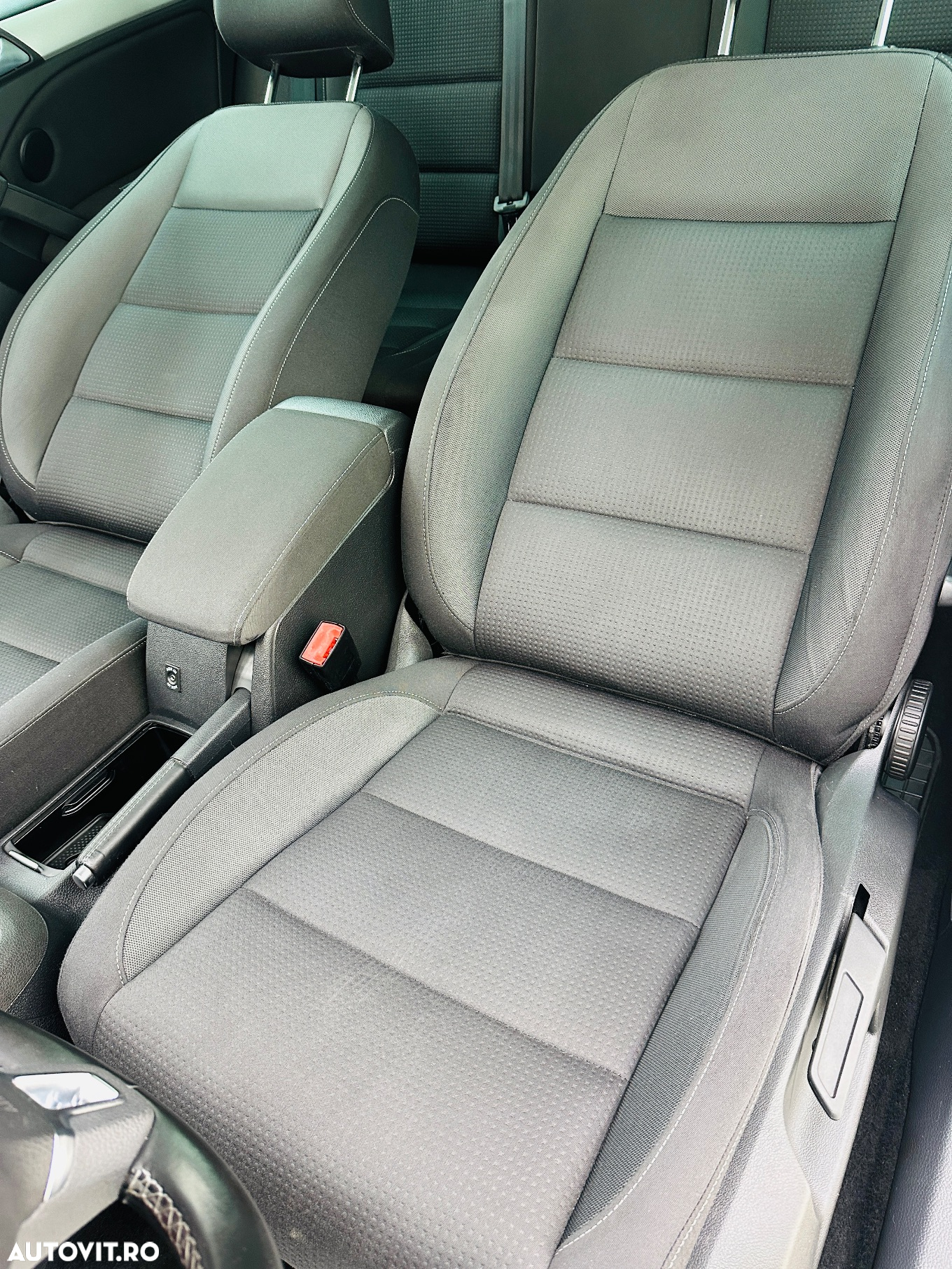 Volkswagen Golf - 19