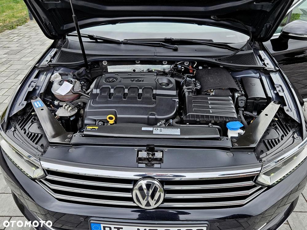 Volkswagen Passat 2.0 TDI SCR DSG Highline - 33