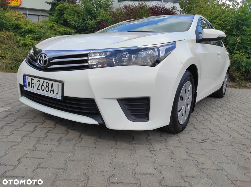 Toyota Corolla - 4