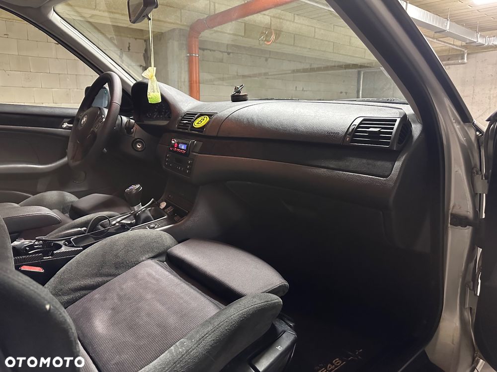 BMW Seria 3 318i - 12