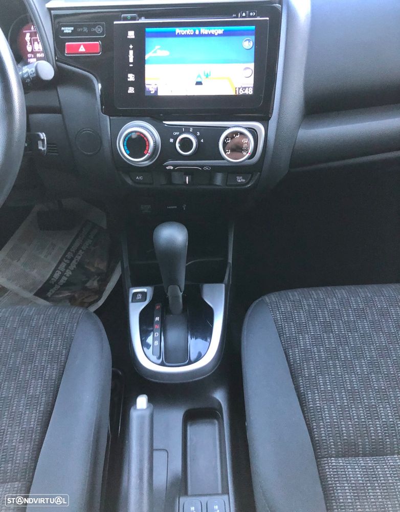 Honda Jazz 1.3 I-VTEC Comfort +Connect.CVT - 22