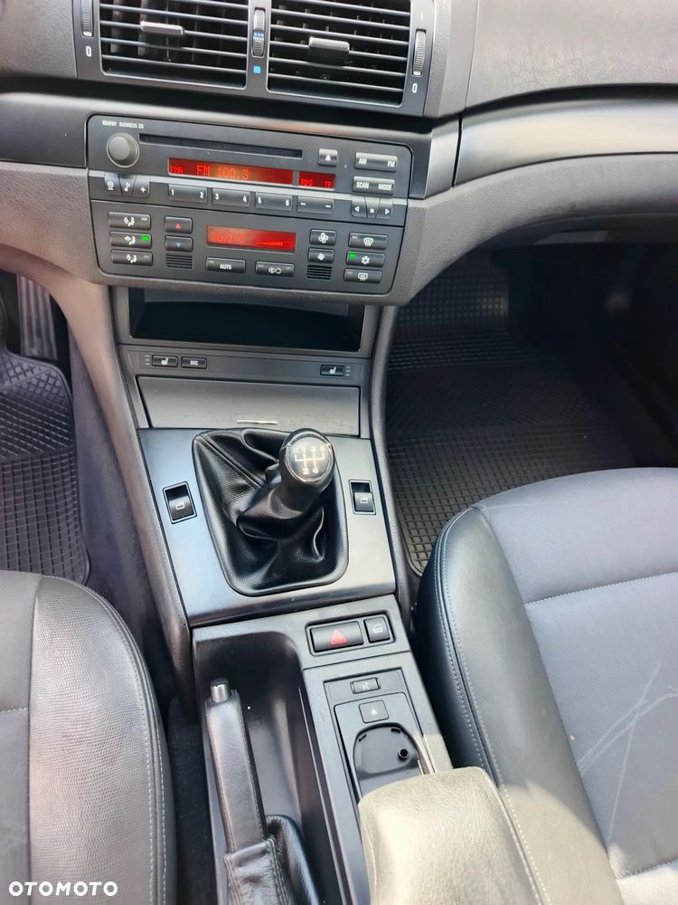 BMW Seria 3 316i - 23