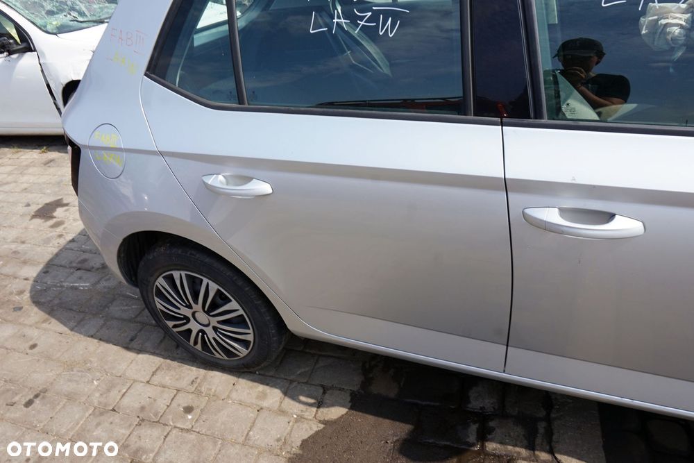 DRZWI TYLNE PRAWE FABIA III NJ3 5D HB LA7W  SREBRNY SKODA 2014-2018 - 4