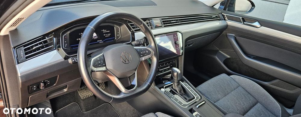 Volkswagen Passat 2.0 TDI SCR Style DSG - 15