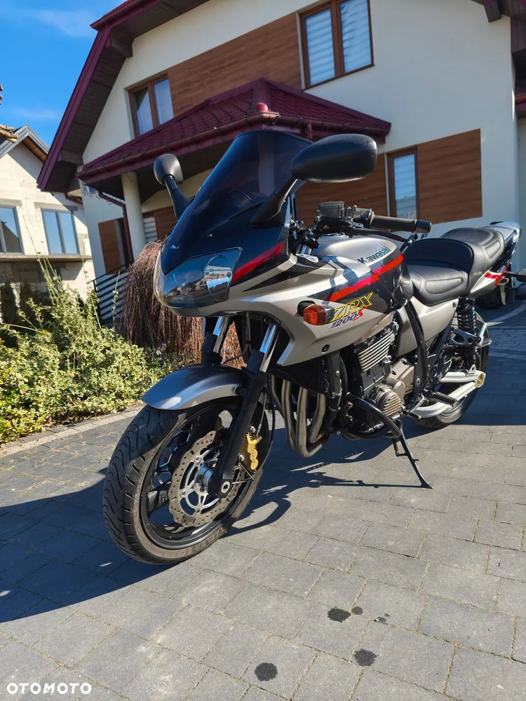 Kawasaki ZRX - 8