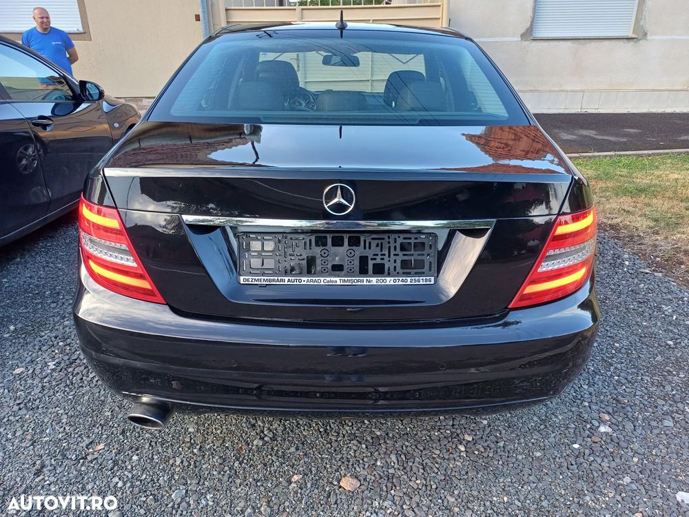 Mercedes-Benz C 180 (BlueEFFICIENCY) Avantgarde - 9