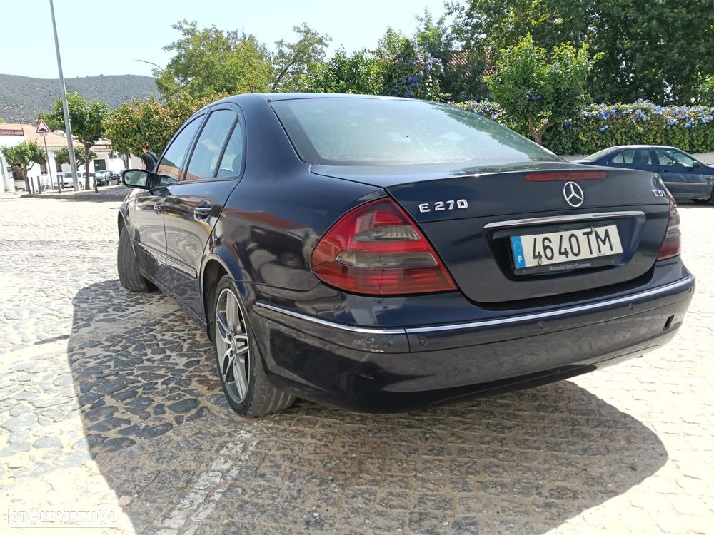 Mercedes-Benz E 270 CDi Elegance - 4
