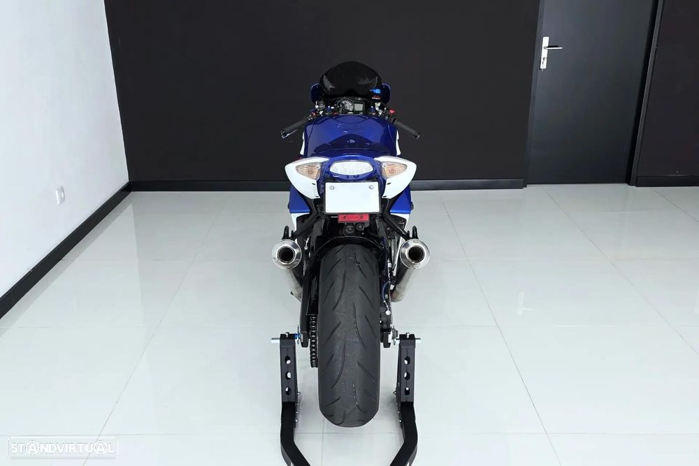 Suzuki GSX-R - 6