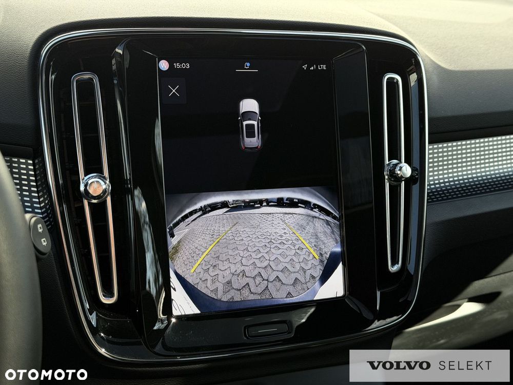 Volvo XC 40 - 32