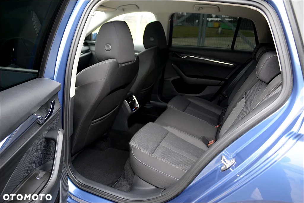 Skoda Octavia Combi 2.0 TDI DSG Ultimate - 21