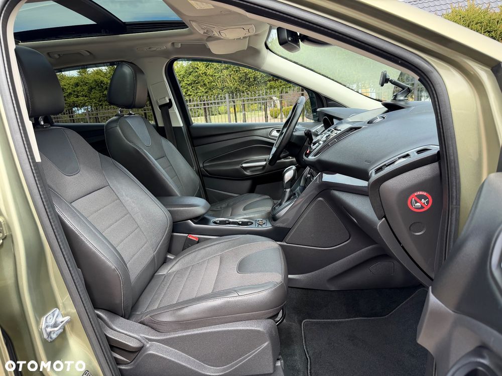 Ford Kuga 2.0 TDCi 4x4 Titanium - 12