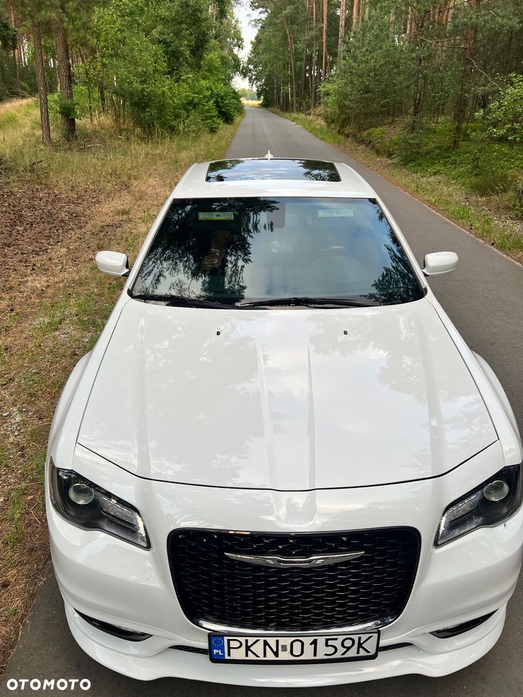 Chrysler 300s - 13