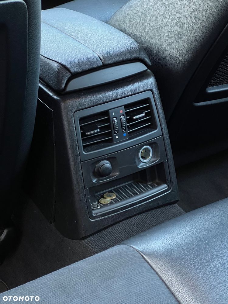 BMW Seria 3 330xd - 17