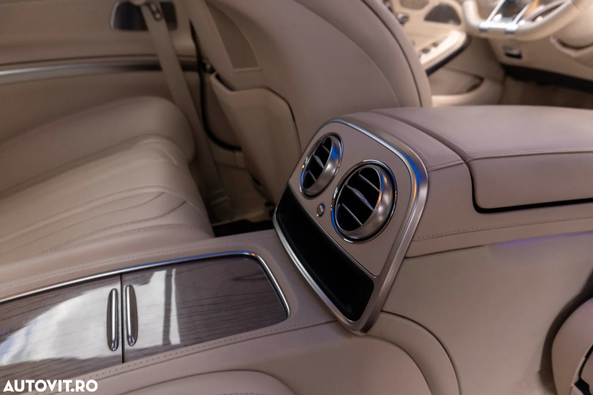 Mercedes-Benz S 450 4MATIC Coupe Aut - 35