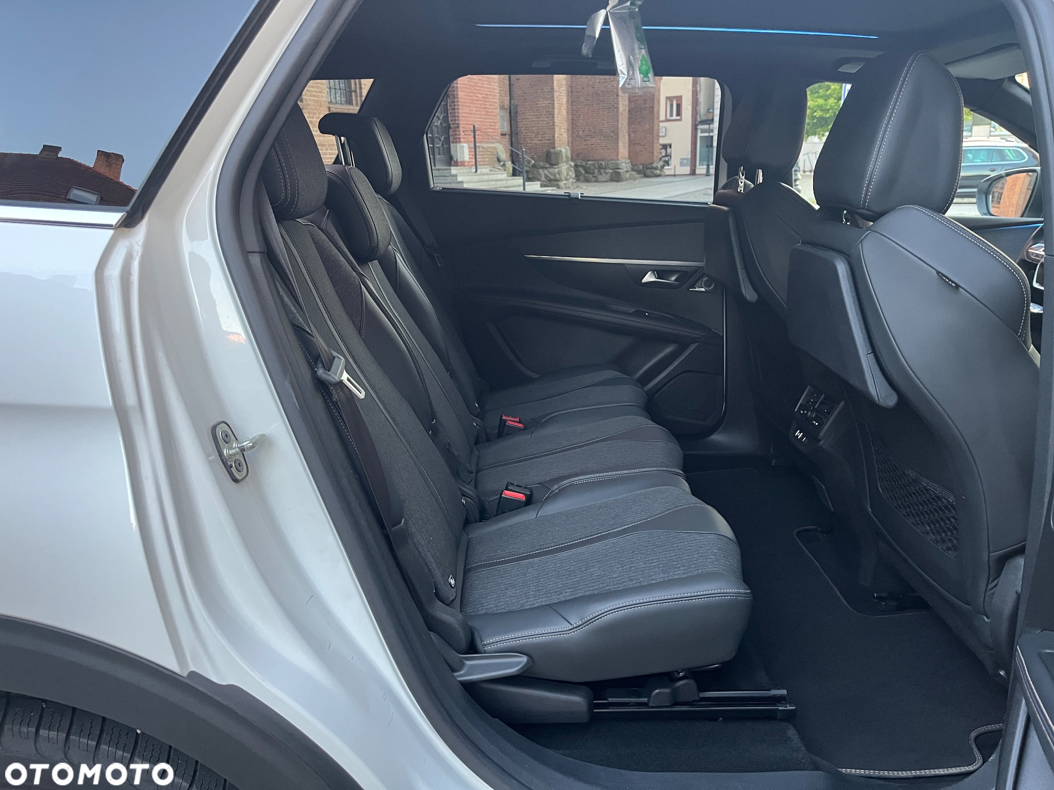 Peugeot 5008 PureTech 180 EAT8 Stop & Start GT - 17