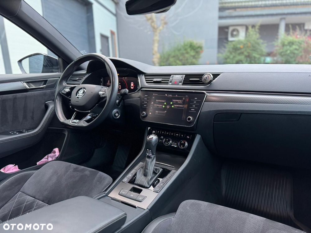 Skoda Superb 2.0 TDI SCR Sportline DSG - 12
