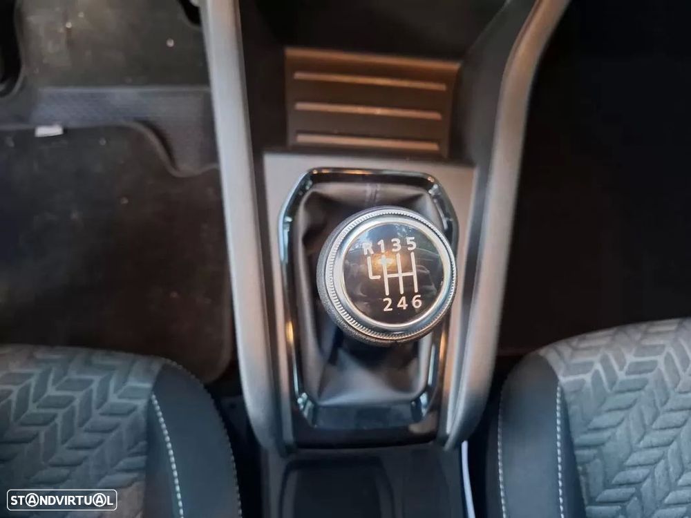 Renault Clio 1.5 Blue dCi Techno — fotografia 37