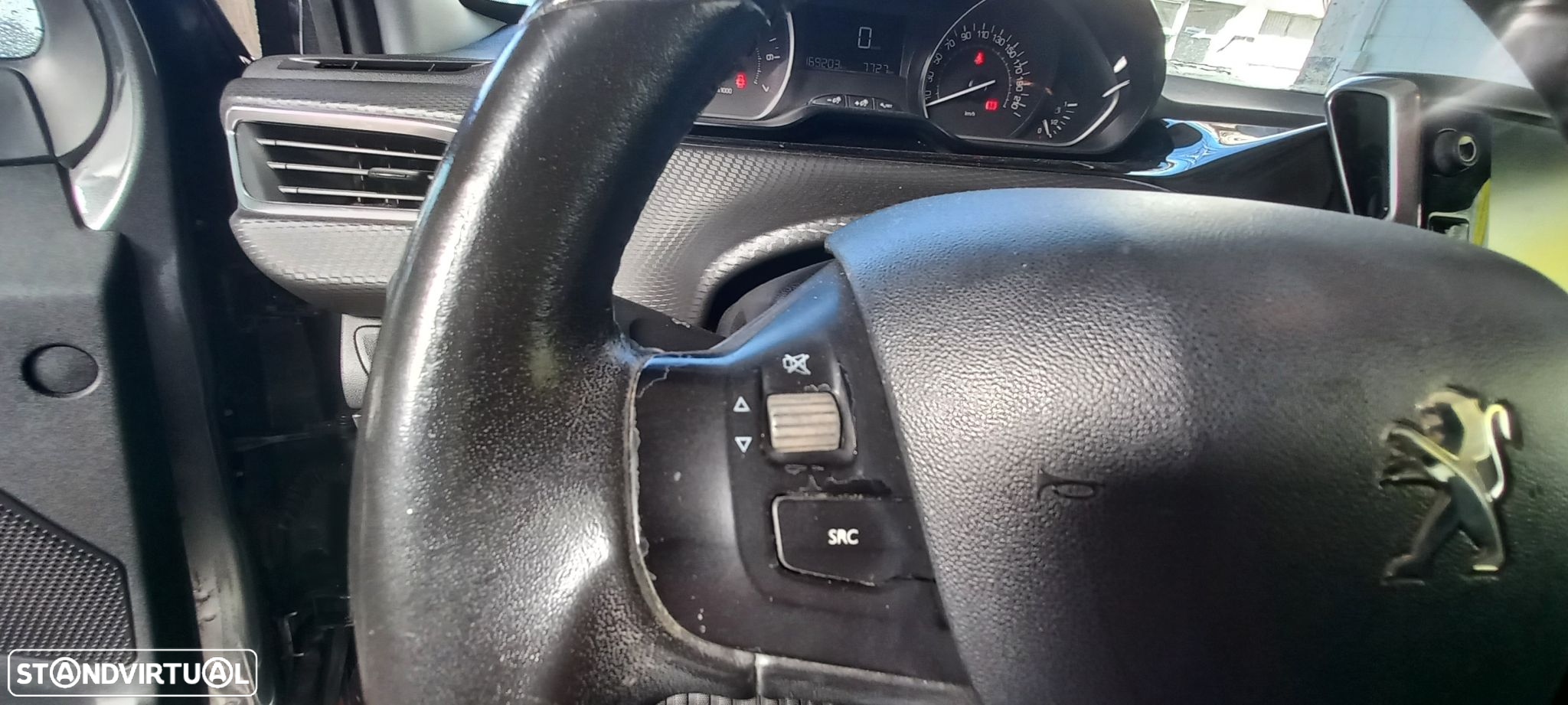 Peugeot 208 1.2 PureTech Style - 9