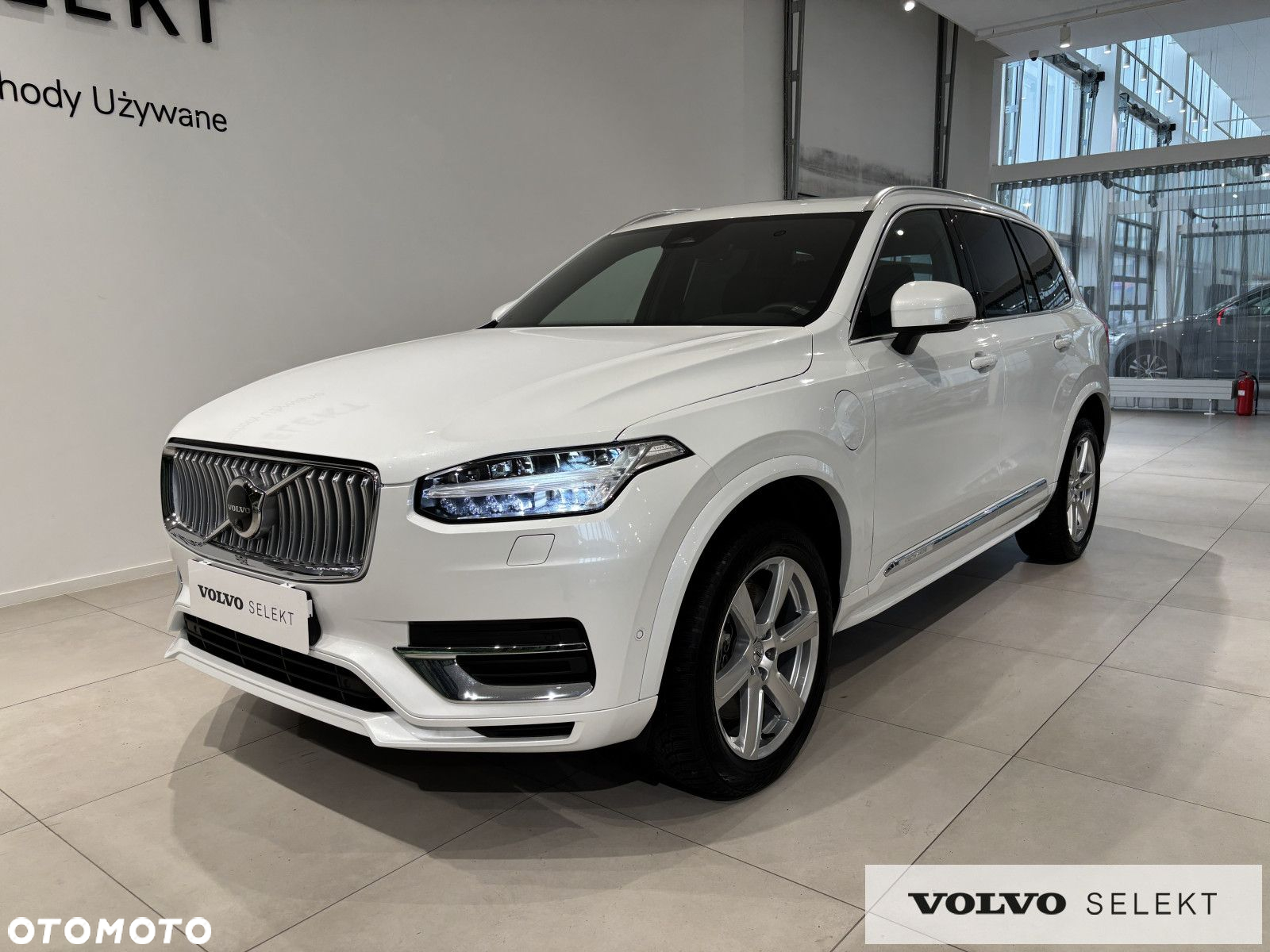 Volvo XC 90 - 9