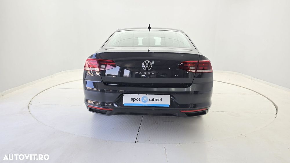 Volkswagen Passat 2.0 TDI DSG Comfortline - 7