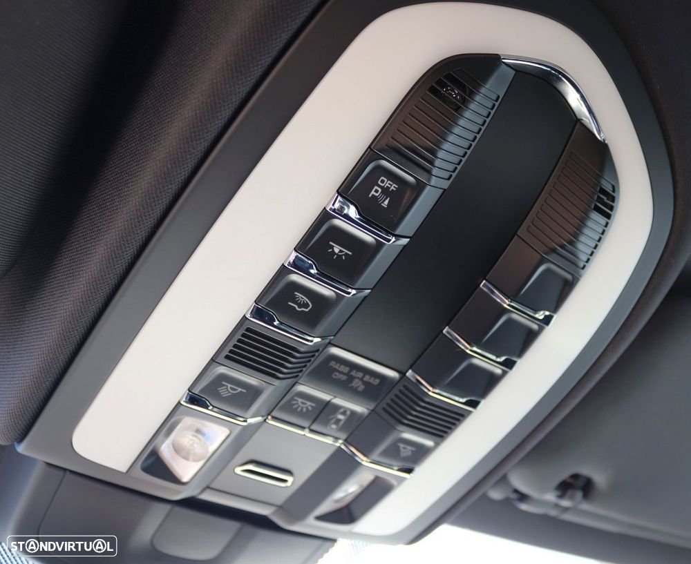 Porsche Cayenne S E-Hybrid Platinum Edition - 39