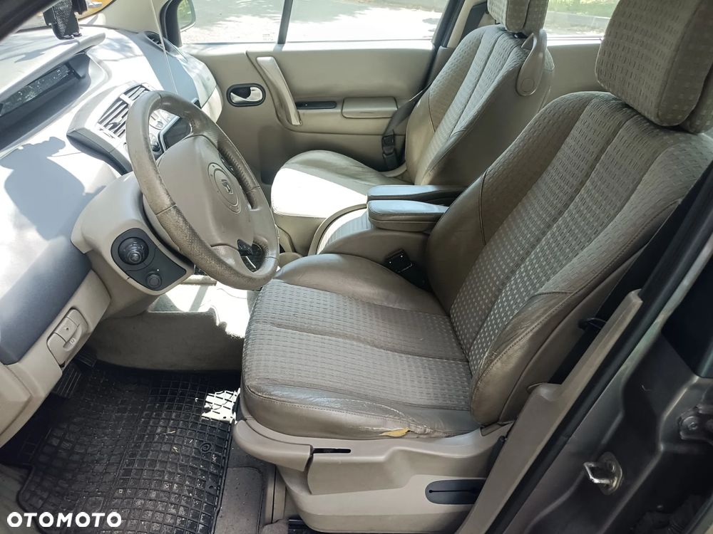 Renault Scenic - 16