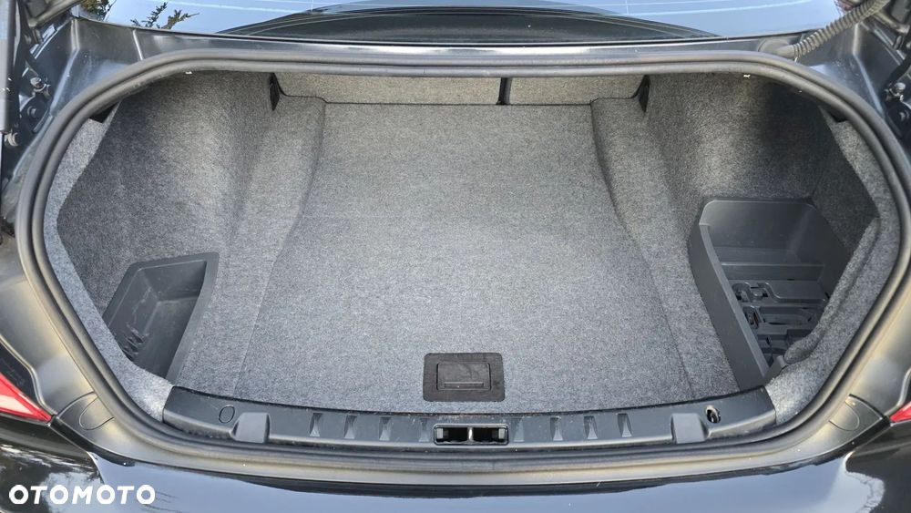 BMW Seria 3 320d DPF - 35