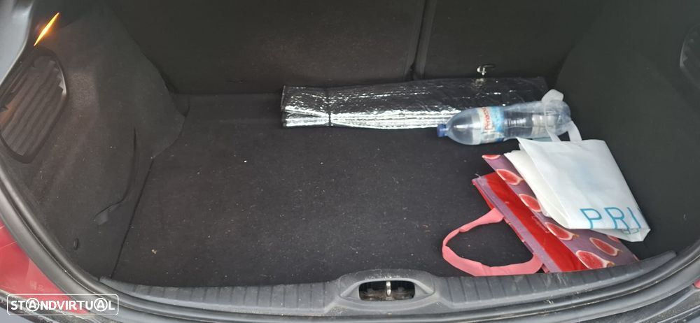 Peugeot 208 1.2 PureTech Active - 17