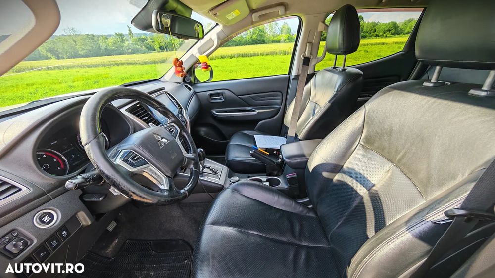 Mitsubishi L200 Double Cab 2.2 DI-D A/T Intense - 7