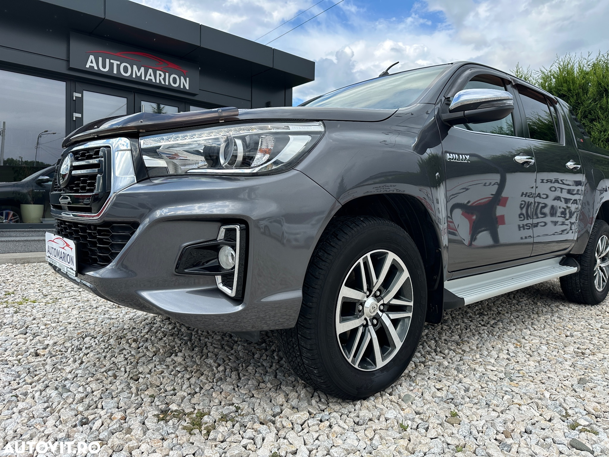 Toyota Hilux 2.4D 150CP 4x4 Double Cab AT Comfort - 23