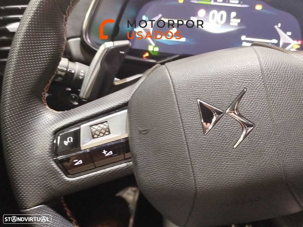 DS DS7 E-Tense Performance Line EAT8 - 17
