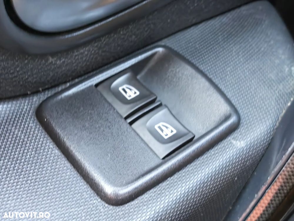 Dacia Logan 1.5 dCi Ambiance - 24
