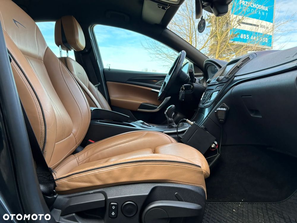 Opel Insignia 2.0 T Cosmo 4x4 S&S EU6 - 28