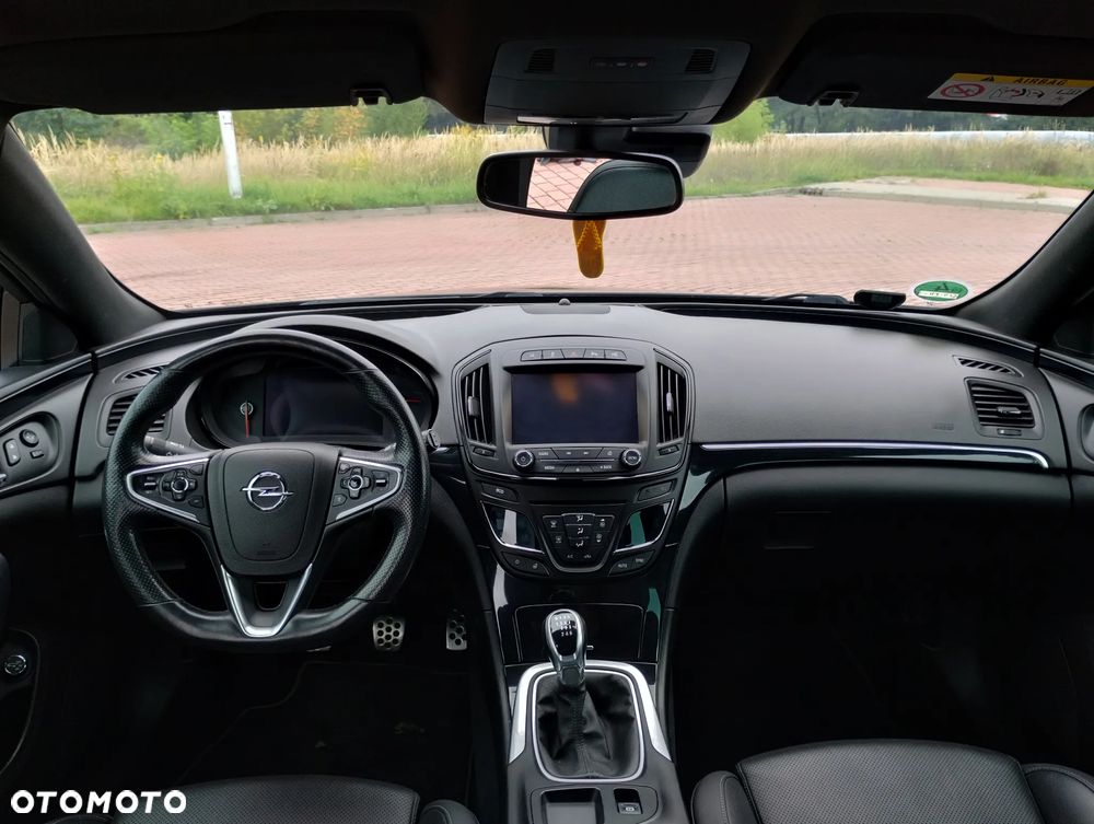 Opel Insignia Sports Tourer 2.0 Diesel Exclusive - 24