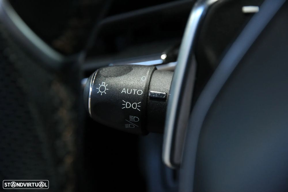 Peugeot 5008 1.5 BlueHDi GT Line EAT8 - 17