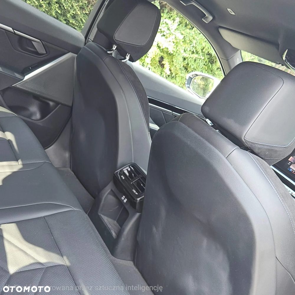 BMW Seria 5 520i mHEV - 11