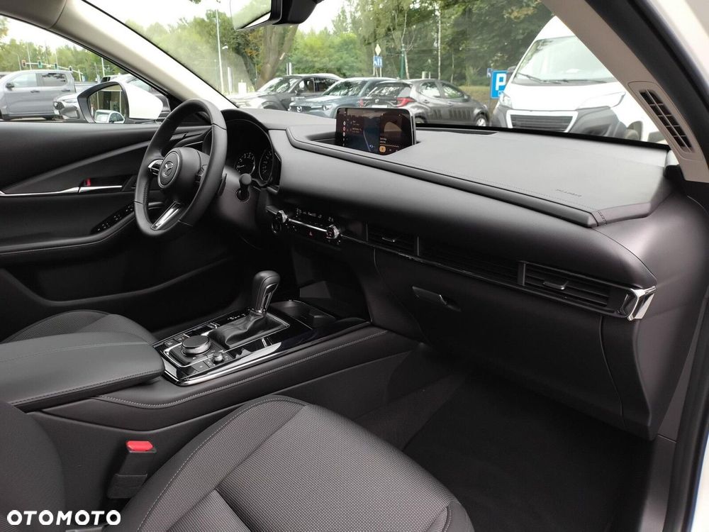 Mazda CX-30 2.0 mHEV Centre-Line 2WD - 32