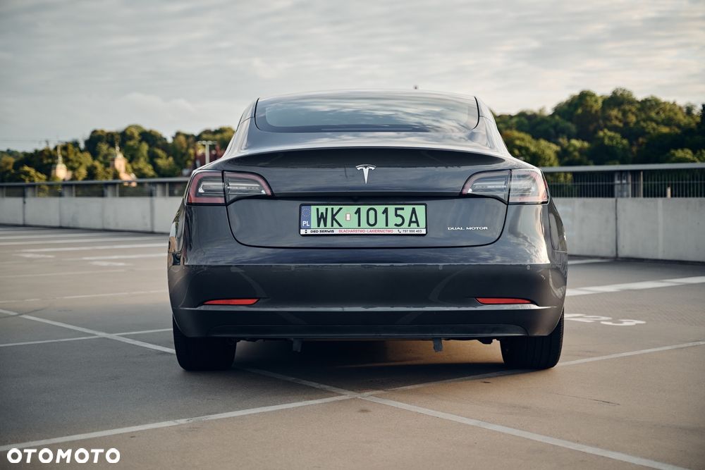 Tesla Model 3 Long Range AWD - 4