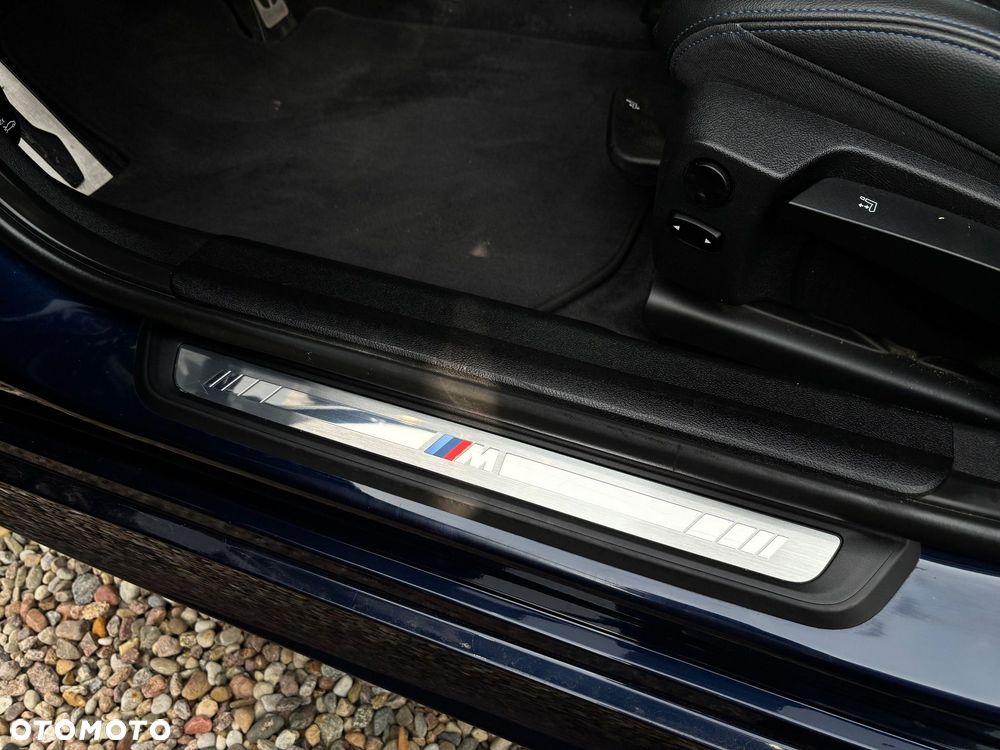 BMW Seria 3 320d xDrive Edition M Sport Shadow - 15