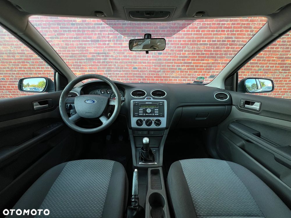 Ford Focus 1.8 Trend - 6
