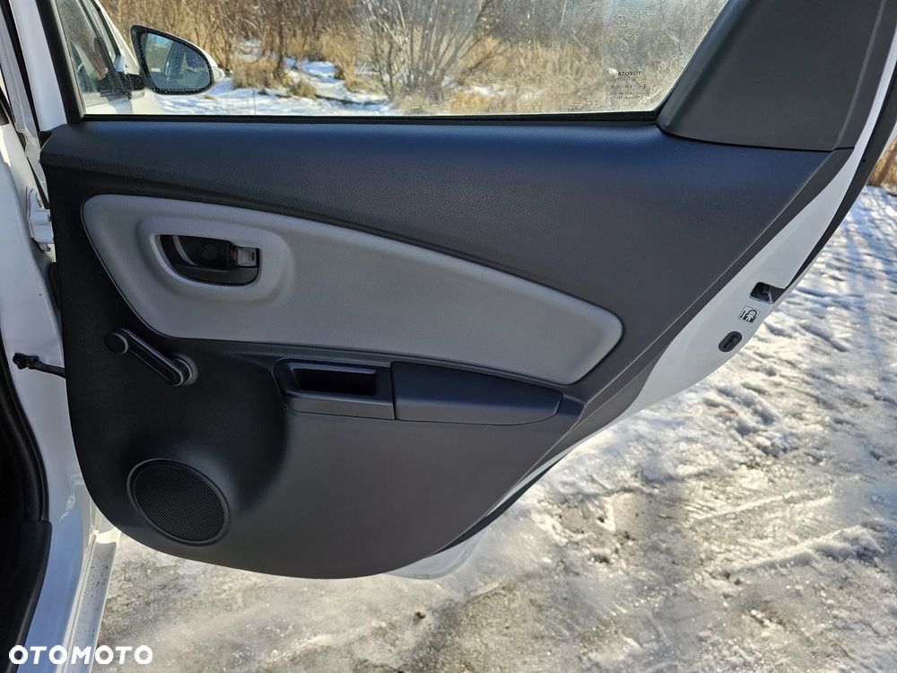 Toyota Yaris 1.0 Active - 23