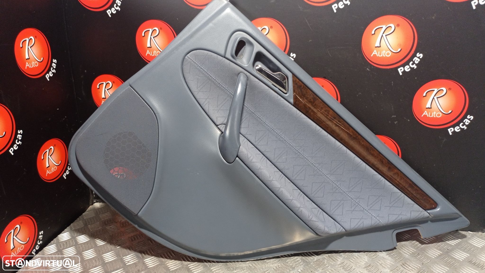 Conjunto De Quartelas Mercedes-Benz C-Class (W203) - 1