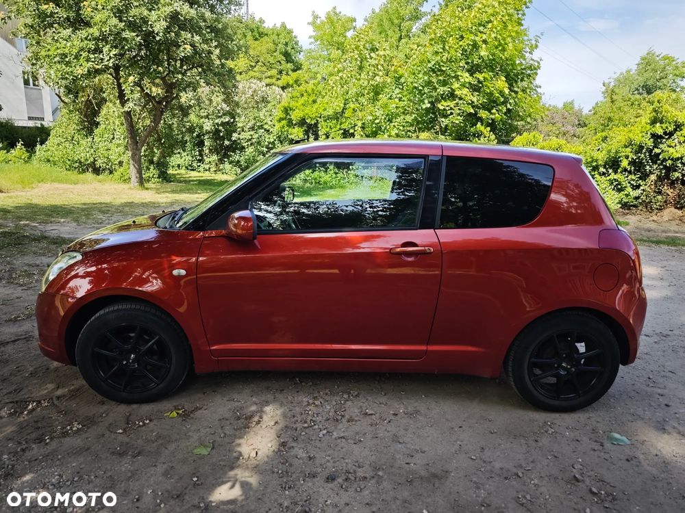 Suzuki Swift 1.5 GS - 1