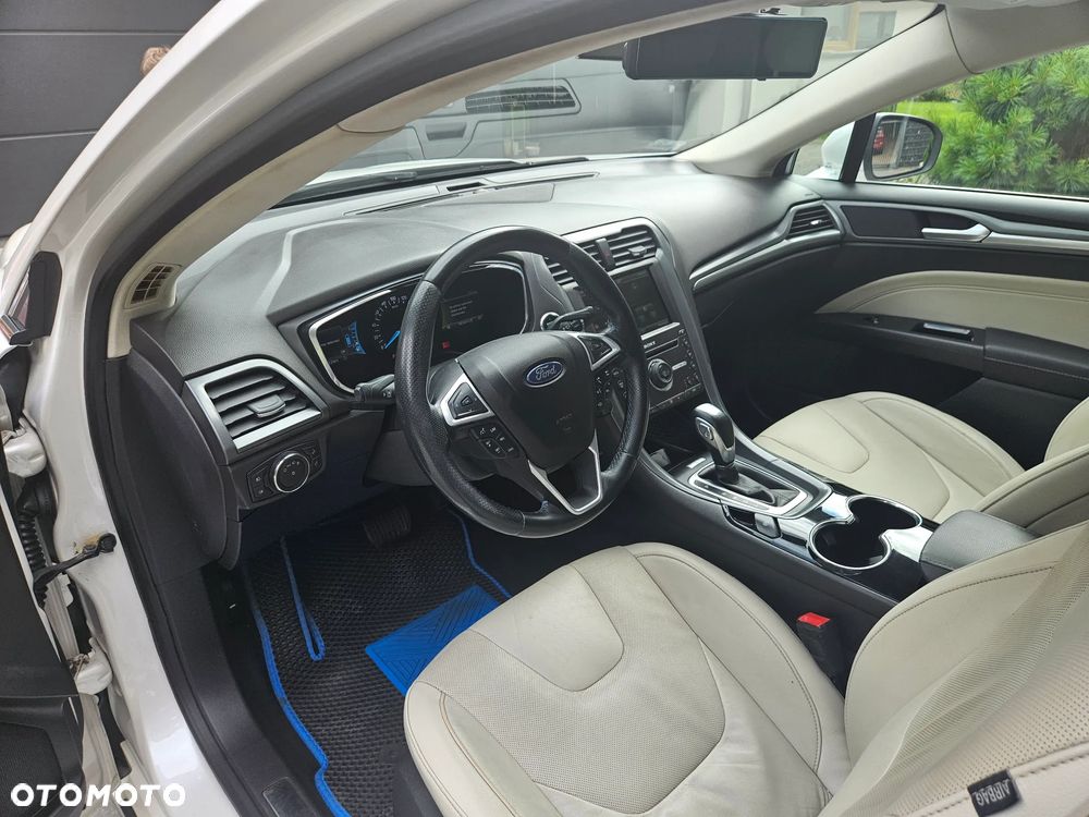 Ford Mondeo Vignale 2.0 Hybrid - 22