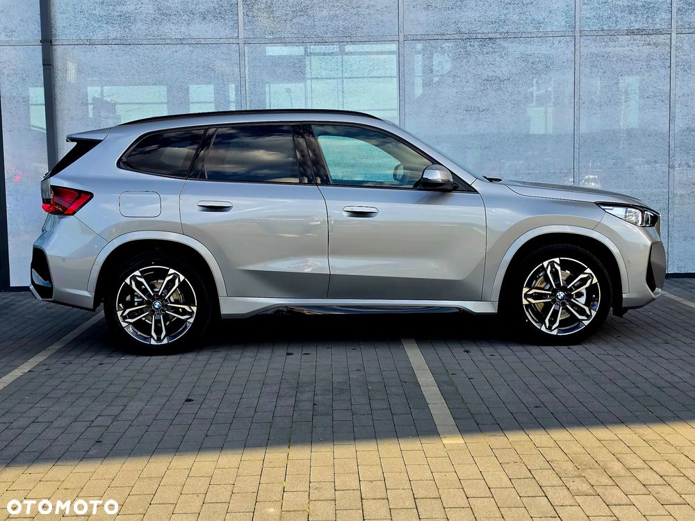 BMW X1 sDrive20i mHEV - 10