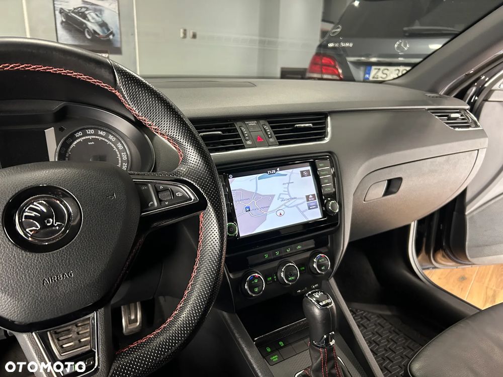Skoda Octavia 2.0 TDI RS DSG - 12