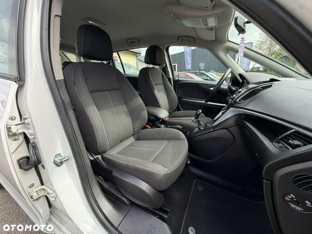 Opel Zafira - 26
