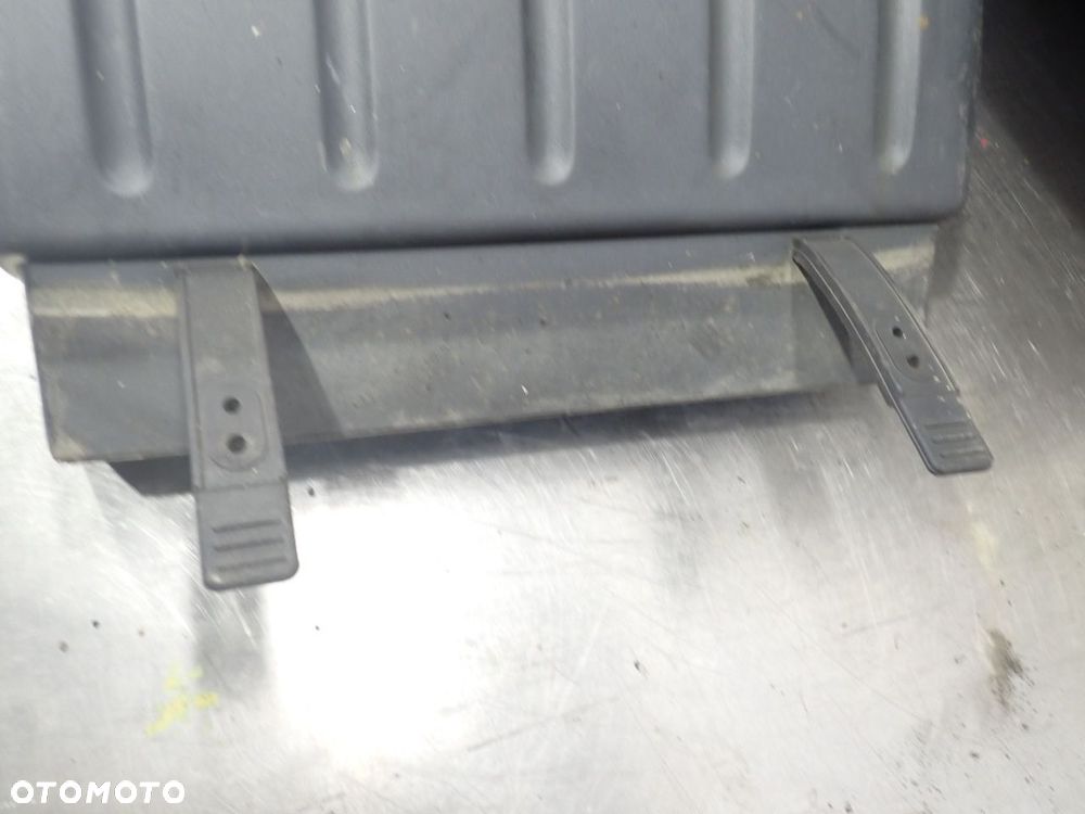 NADKOLE MAN 81.66410.6090 - 9