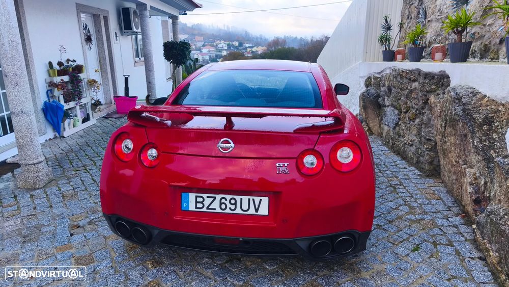 Nissan GT-R 3.8 V6 Black Edition - 2