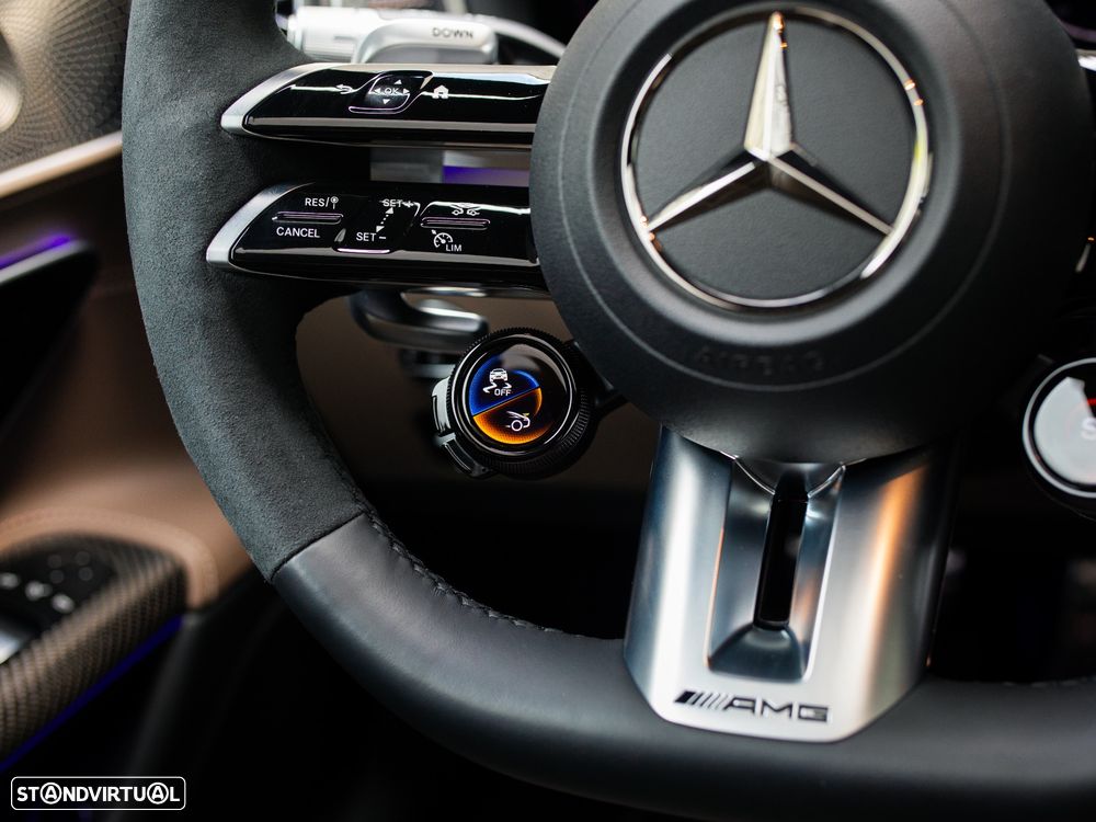 Mercedes-Benz AMG GT 63 4MATIC+ - 41